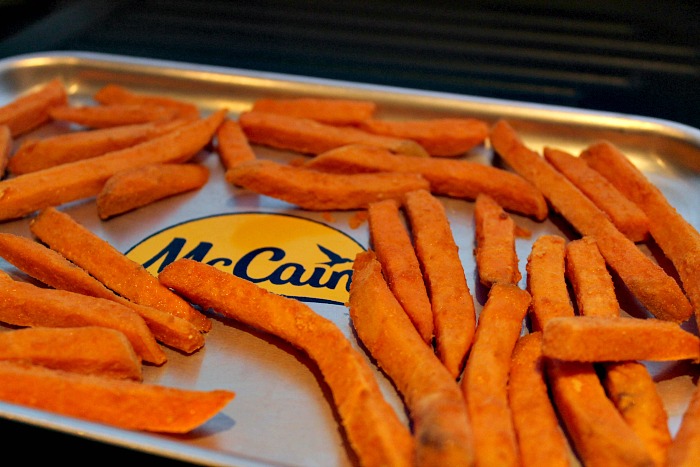 sweet chilli chicken With McCain sweet potato fries - McCain Frozen sweet potato fries