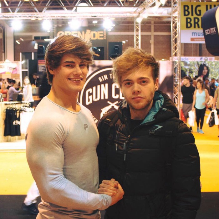 8 Reasons to give Bodypower Fitness Expo 2017 a shot! Lewis meeting Jeff Seid