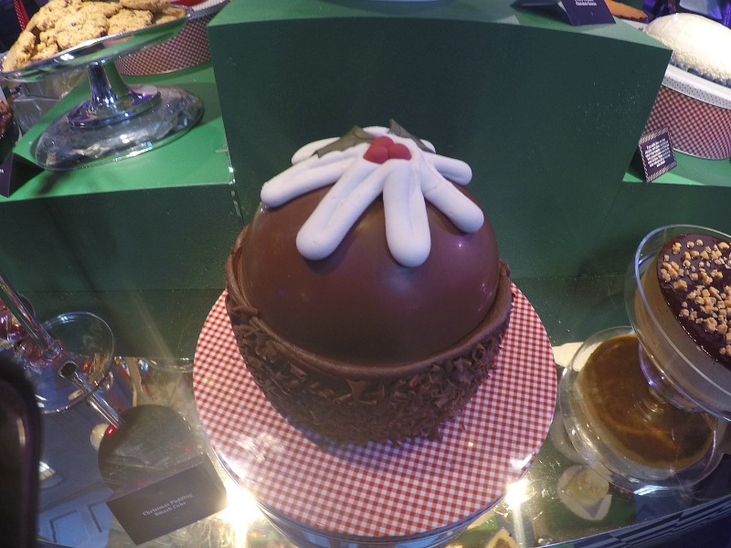Asda Christmas Show 2016- Christmas pudding cake